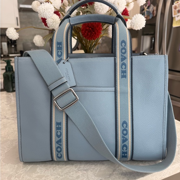 Coach Smith tote in Cornflower - Picture 2 of 10
